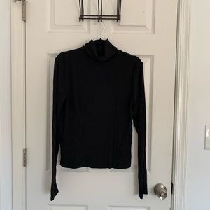 Black Long-sleeve Turtleneck